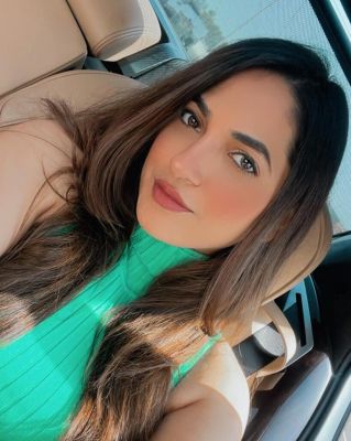 Sex with an exclusive escort Roxy : call +961785987607