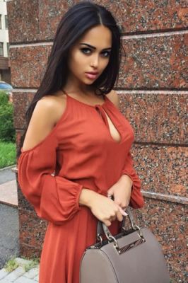 Lesbian dating advice: book hooker Abby, 30 y.o.