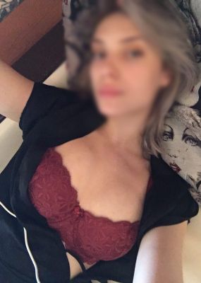 independent Fleur (escorts)