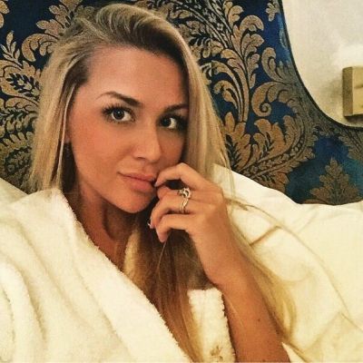 Asian prostitute on sexbeirut.club with sexy photos