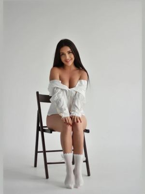 Look through escort pictures of Sam on sexobeirut.com