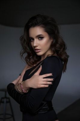 Want to find an escort in Beirut? Book Molly, age 23