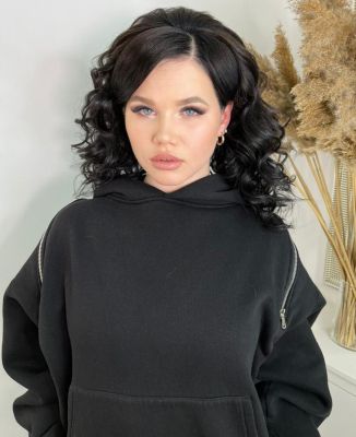 See profile of a cute girl  - a lesbian Bethany, 30 y.o