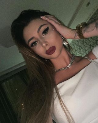 Super busty escort in Beirut: Larissa (173 cm, 70 kg)