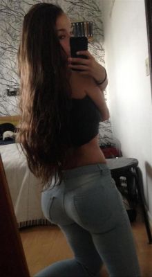 Airport escort Ileana for quick sex