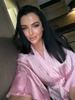 Ruth — an escort for massage in Beirut