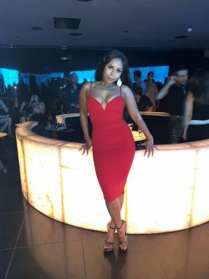 Beautiful escort model Lamia: weight 48 kg, height 156 cm