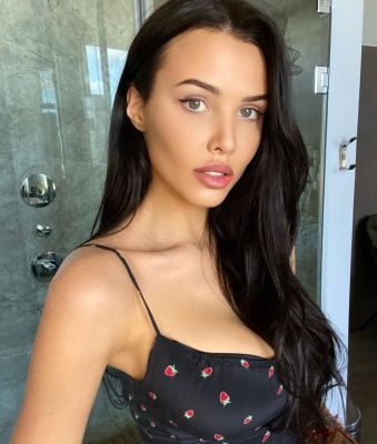 lebanon hooker Chysanthe for sex for LBP 200