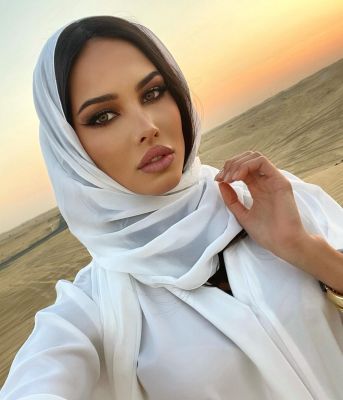 escort Chysanthe — pictures and reviews