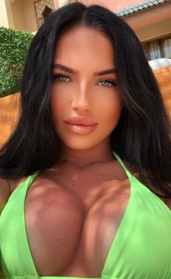 Adult date with sexy Giselle, 162 cm, 56 kg