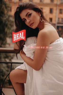 One of Beirut 24 7 escorts Khloe is available for LBP 200