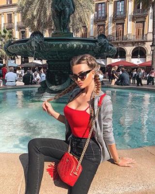 Elara is a model for sex and massage in Beirut