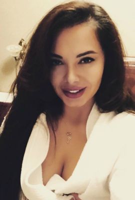 Yasmine on escort service website sexobeirut.com