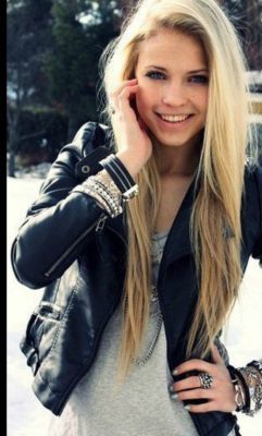 See sexy photos of whore Celeste on escort listings