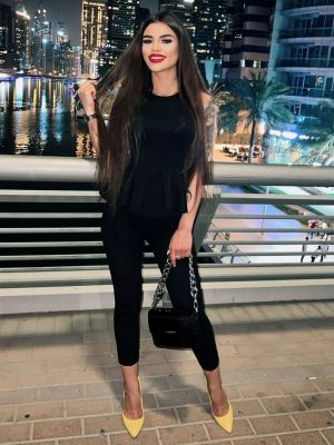 Valentia for adult dating on sexobeirut.com