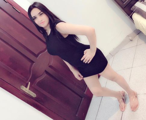 Petite escort Beirut (weight: 40 kg; height: 150 cm)