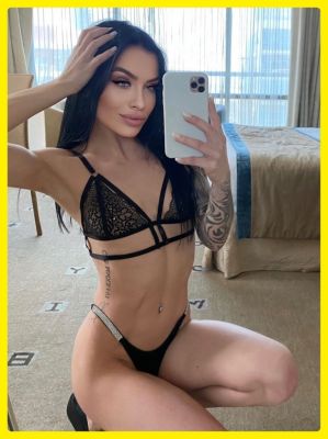 Dominant escort Nia, price from LBP 200/hr