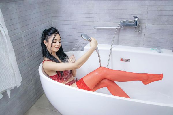 Sex services from stunning 32 y.o. Naomi