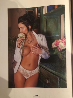 See sexy photos of whore Malika on escort listings