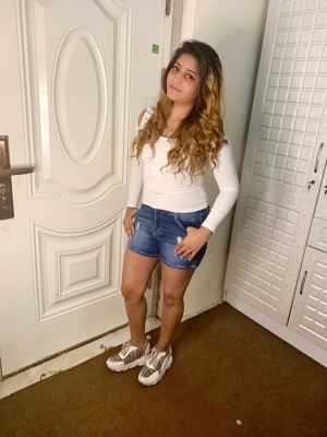 Enjoy Beirut sex massage done by escort Haley