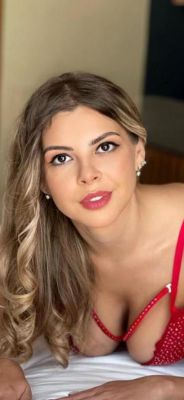 Bella, photos from the adult website sexobeirut.com