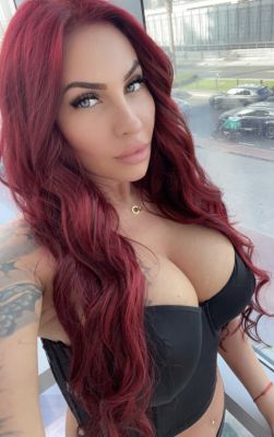 Hot babe in Beirut: Briana wants to share her passion with you