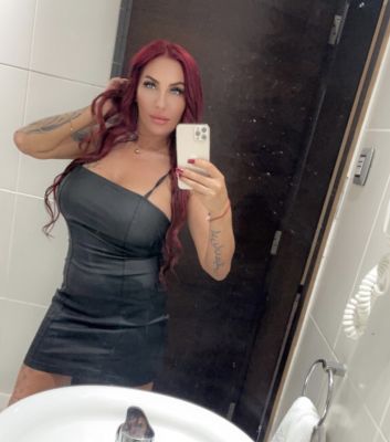 Blonde escort Briana is a star of Beirut for oral sex