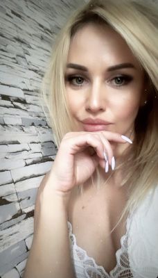 Happy massage from massage girl Jessie (weight 60 kg, height 165 cm)