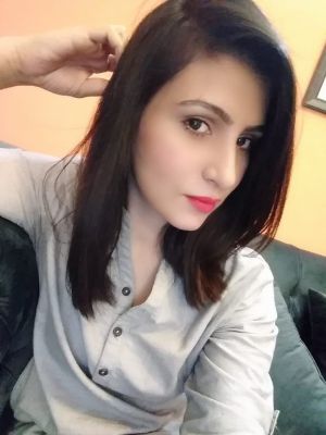 Call a girl Vanessa to enjoy professional blowjob for LBP 250