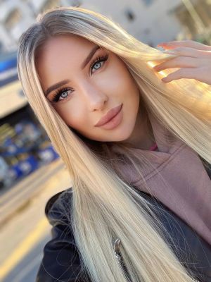 Escort Meranda in Beirut for massage