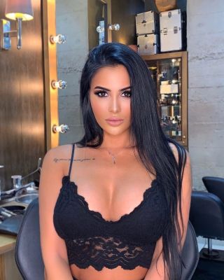 Escort top model girl Jennifer (weight 73 kg, height 175 cm)