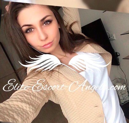 Cheap girl Alexis offers full service at a low price, from LBP 500/hr