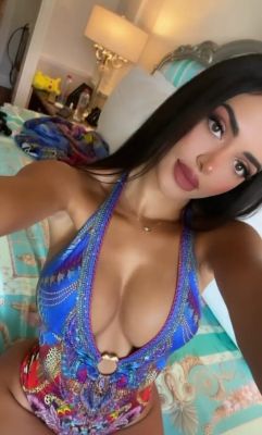 Mature escort of lebanon does a BJ for LBP 250