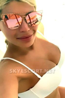 call girl Roxy (Beirut)