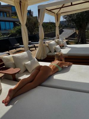 Sex dating with lebanon prostitute (LBP 400 per hour)