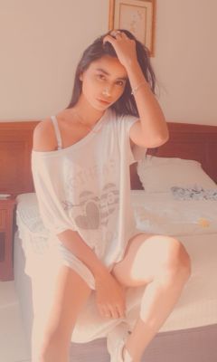 See sexy photos of whore Serenity on escort listings