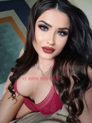  Tania provides Beirut erotic massage to respectful gents