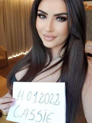 escort Tania — pictures and reviews