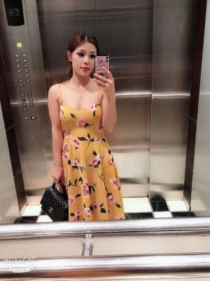 Anal escort : a Beirut girl Kiara for butt sex, price from LBP 200