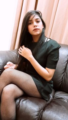 Online escort service on sexbeirut.club: choose sexy Vivian and book now