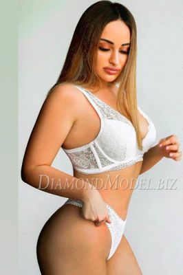 Beverly is a model for sex and massage in Beirut