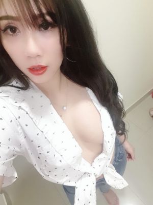 Experienced milf escort wants sex (22 years old, Beirut)
