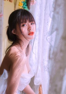 escort Valentia — pictures and reviews