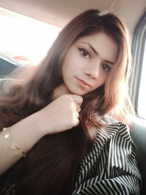 whore Nicoline from Beirut