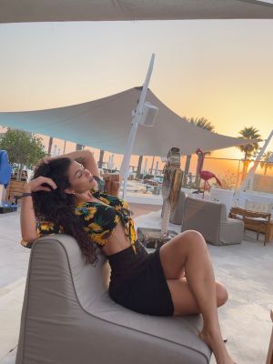 Top class woman will meet a generous man for LBP 250