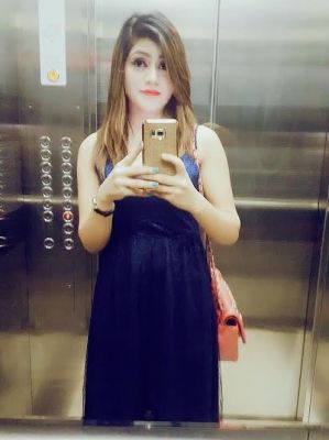 Erotic massage in Beirut from Nieve. Price: LBP 400 per hour