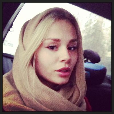 Lesbian call girl Mimi is waiting for ladies