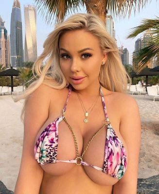 Hot babe in Beirut: Cordelia wants to share her passion with you