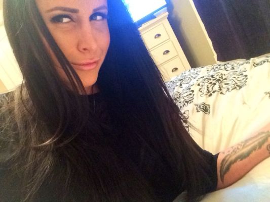 Pretty Verna for escort adult entertainment in Beirut