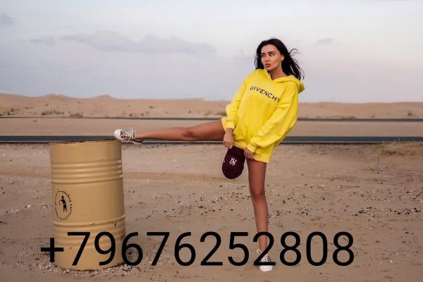 Photos of hooker Barbara in sexy escort ads on sexobeirut.com